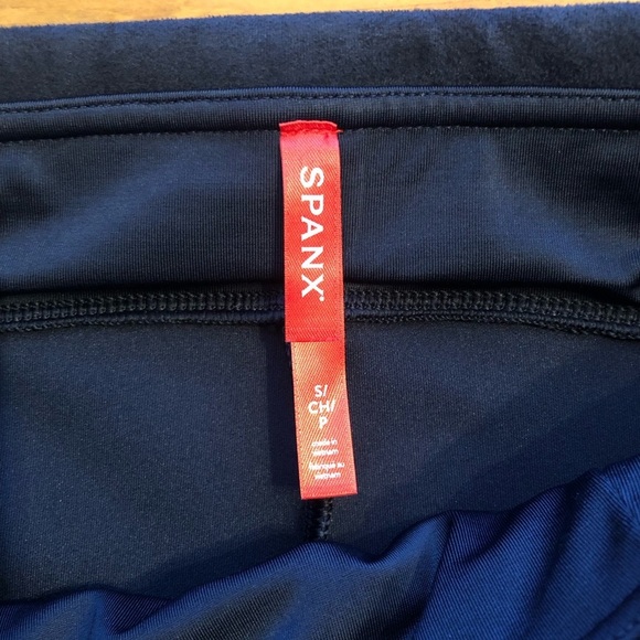 NWT Spanx Faux Suede Leggings In Black Size Small - Picture 9 of 9